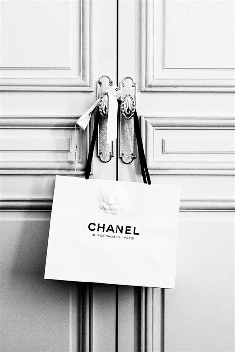 chanel walpaper|chanel aesthetic wallpaper laptop.